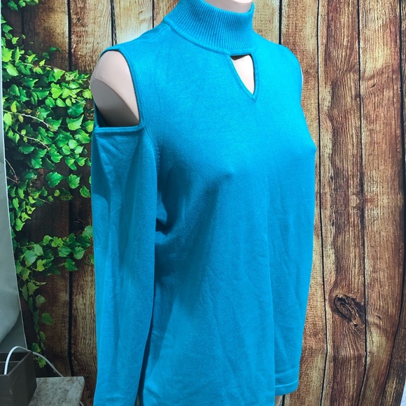 Susan Graver Cold Shoulder Sweater Size M - Picture 3 of 5
